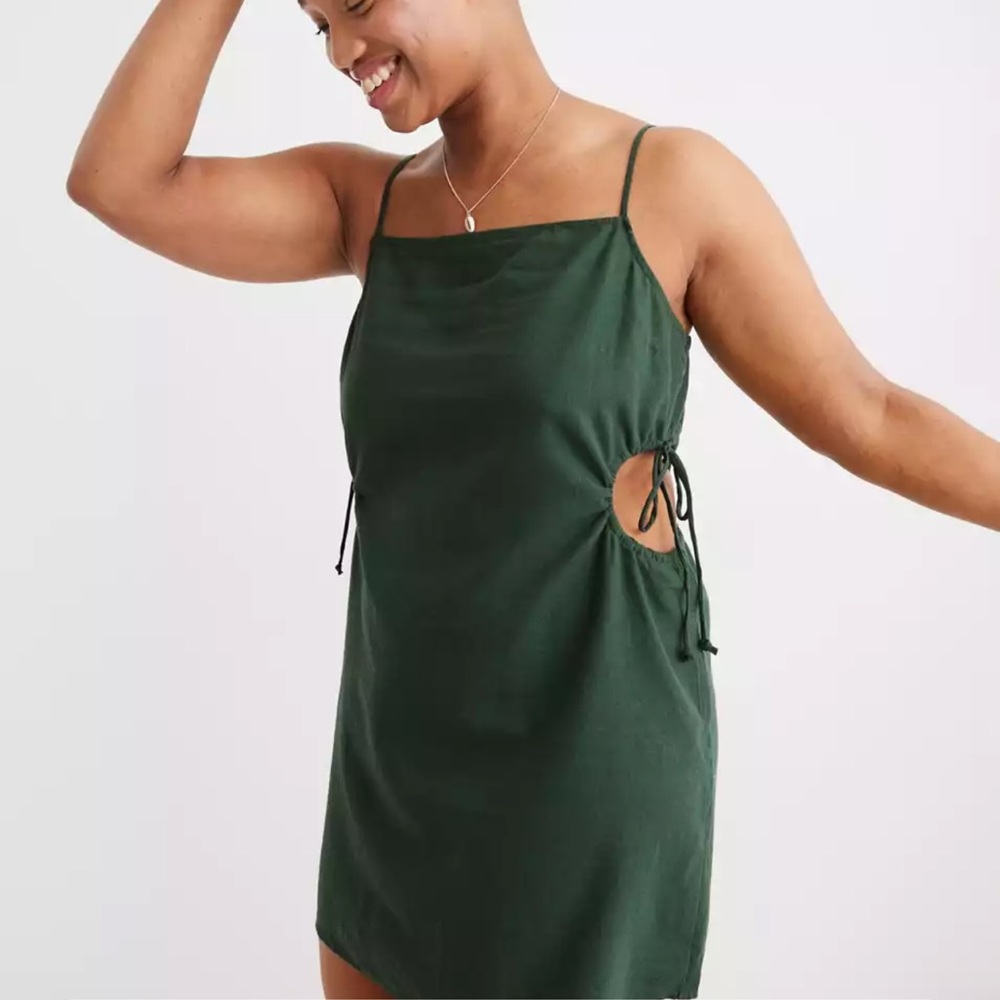☁️ AERIE ☁️ side cutout mini sundress